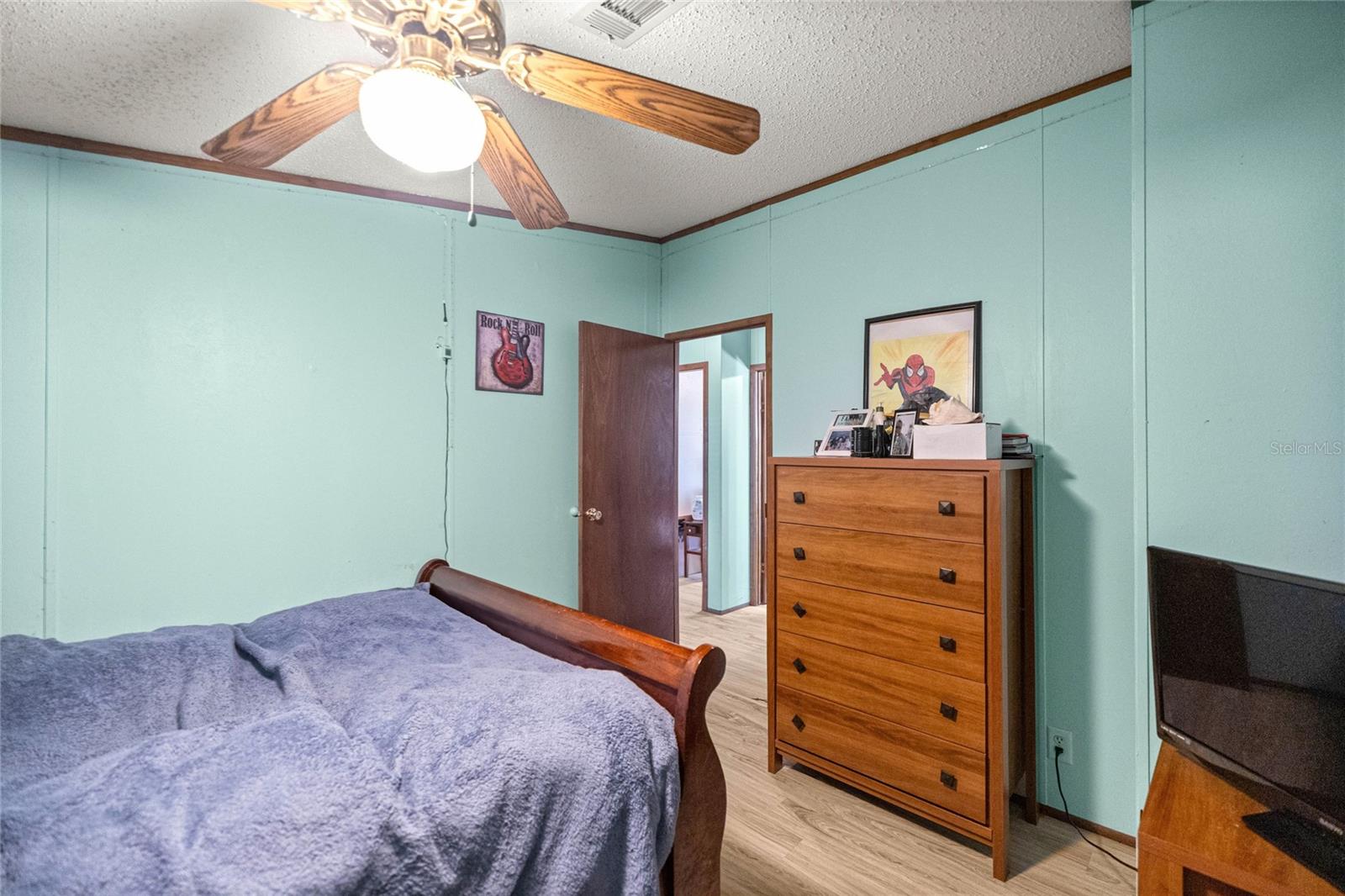 Image 14 of 43 For 17775 43rd Place