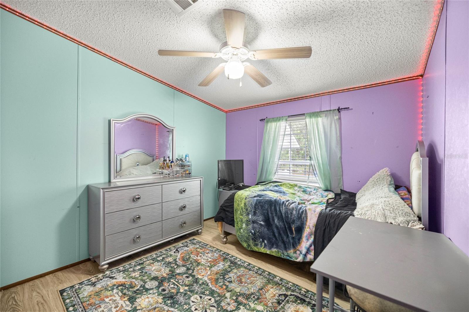 Image 19 of 43 For 17775 43rd Place