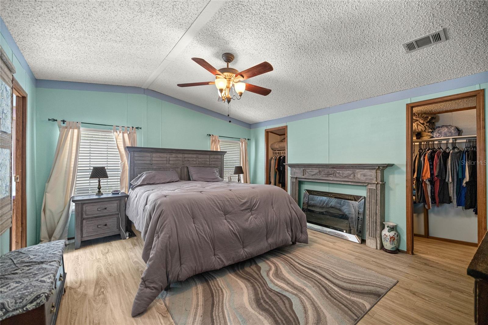 Image 6 of 43 For 17775 43rd Place