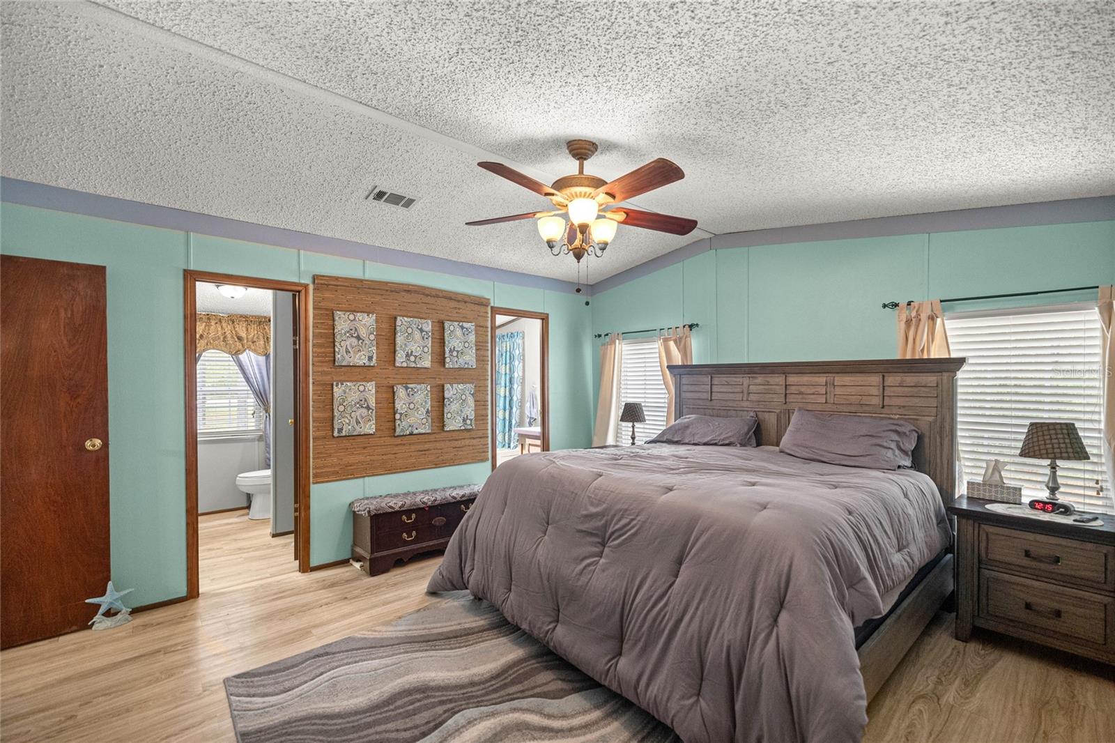 Image 7 of 43 For 17775 43rd Place