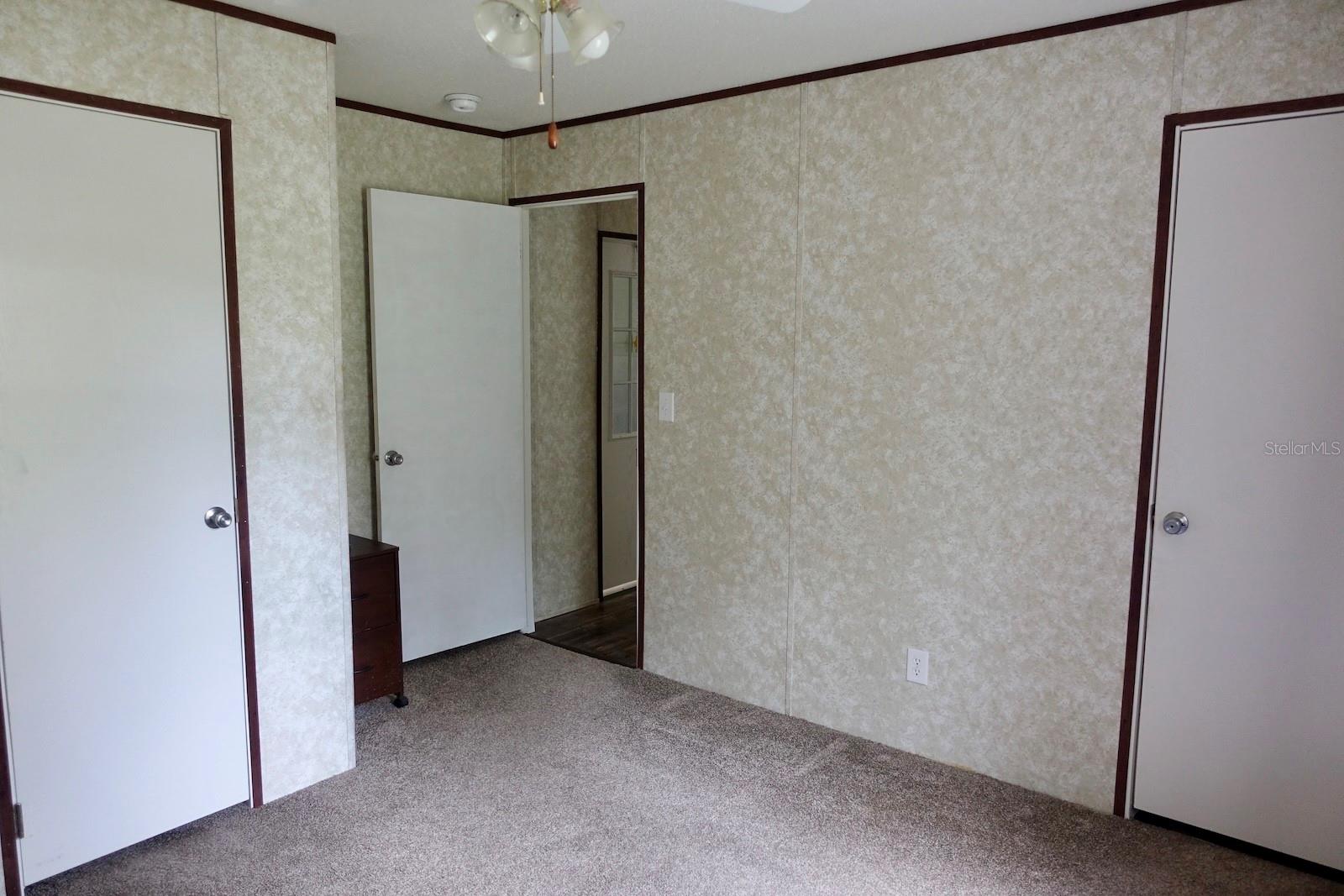 Image 9 of 21 For 4299 190th Court