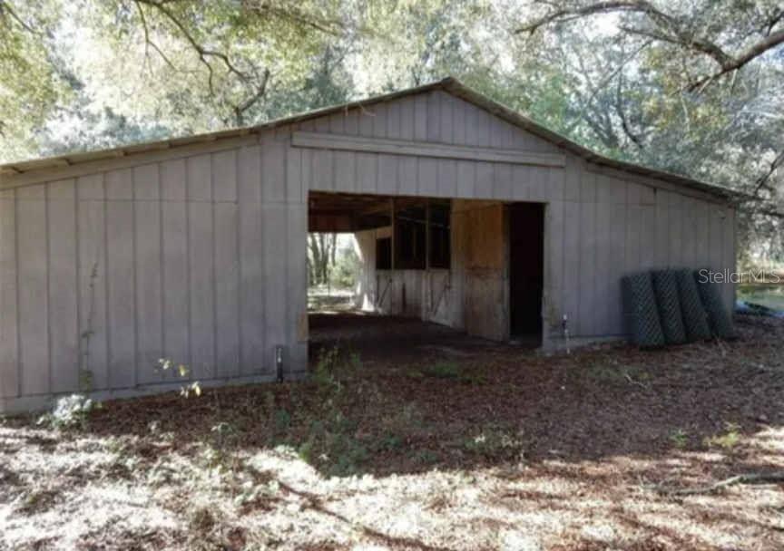 Listing photo id 9 for 11151 30th Street