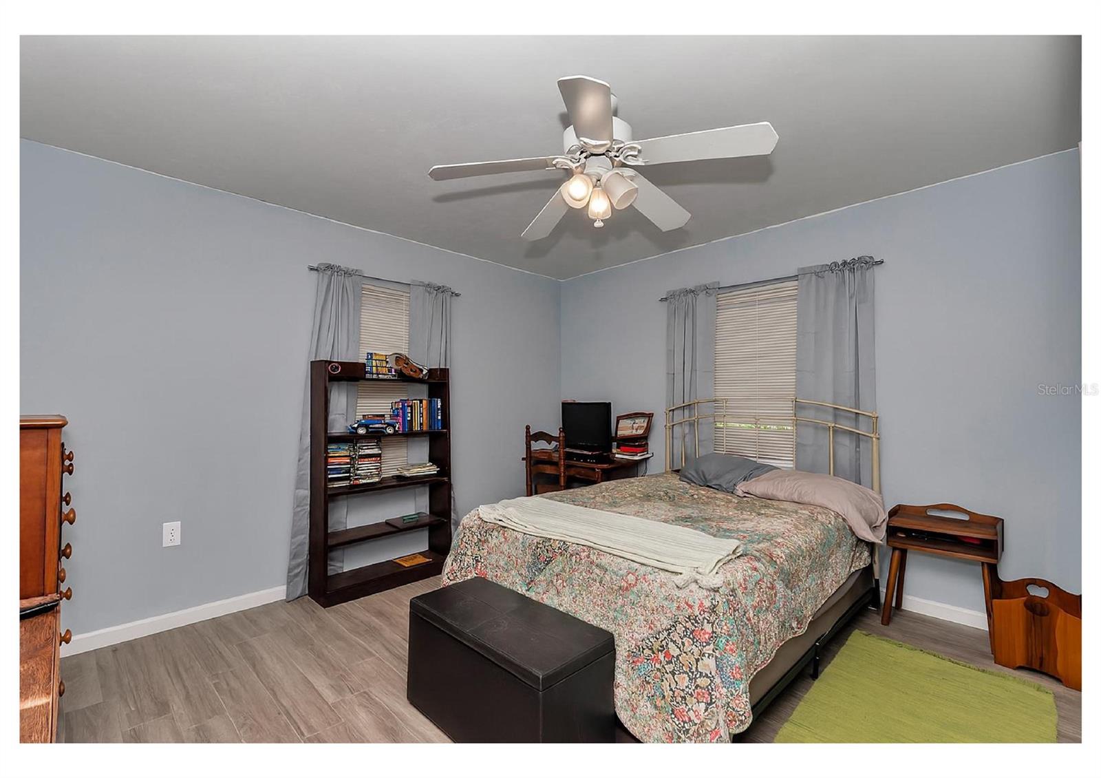 Listing photo id 26 for 11151 30th Street