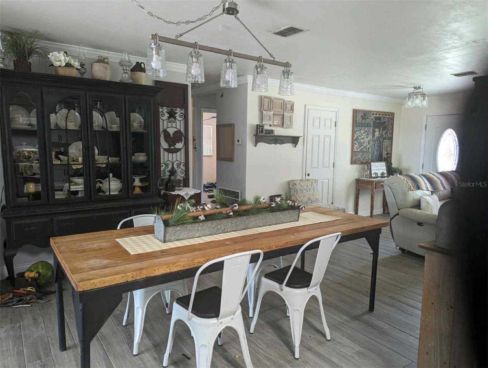 Listing photo id 2 for 11151 30th Street