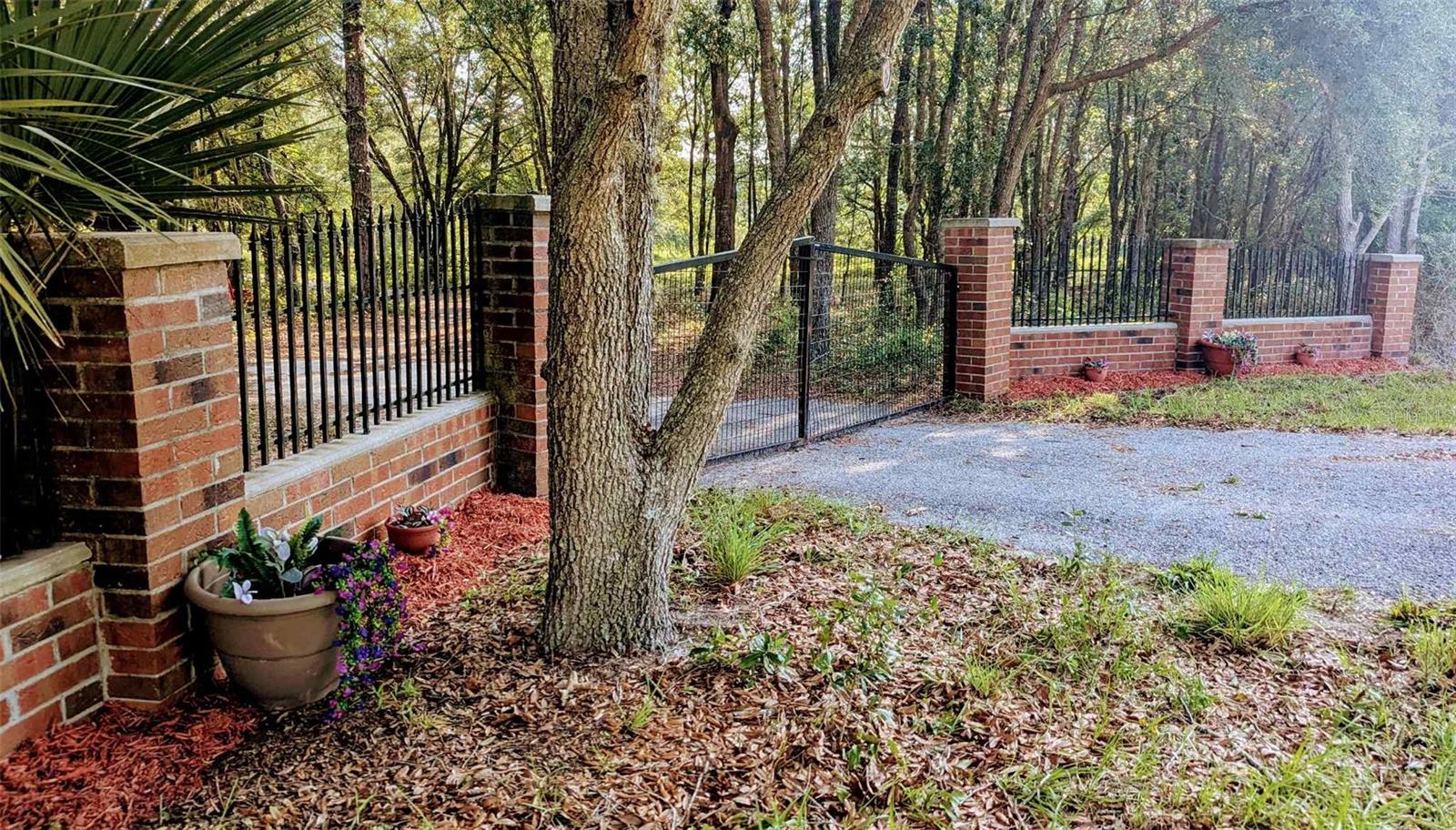 Listing photo id 41 for 11151 30th Street