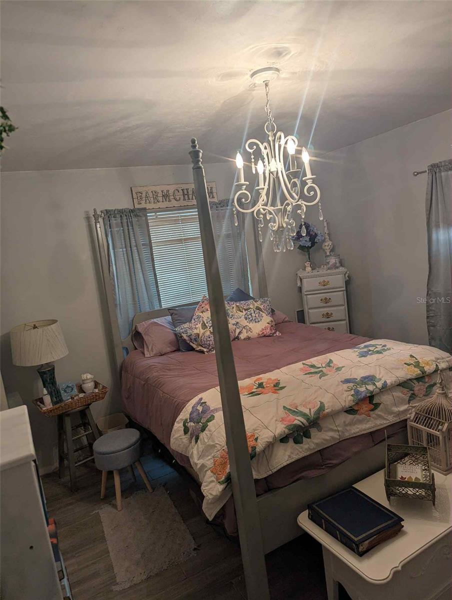 Listing photo id 3 for 11151 30th Street