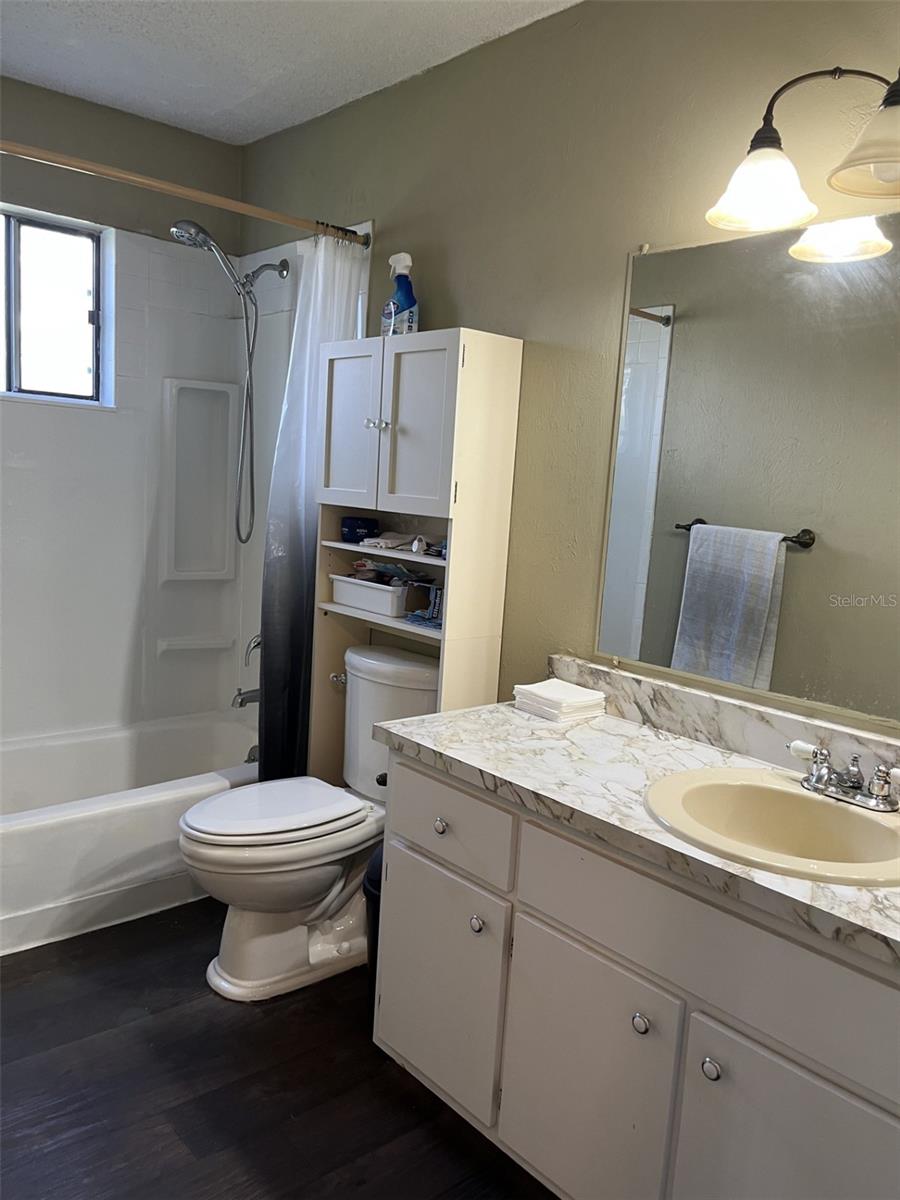 Image 19 of 51 For 1325 32nd Street