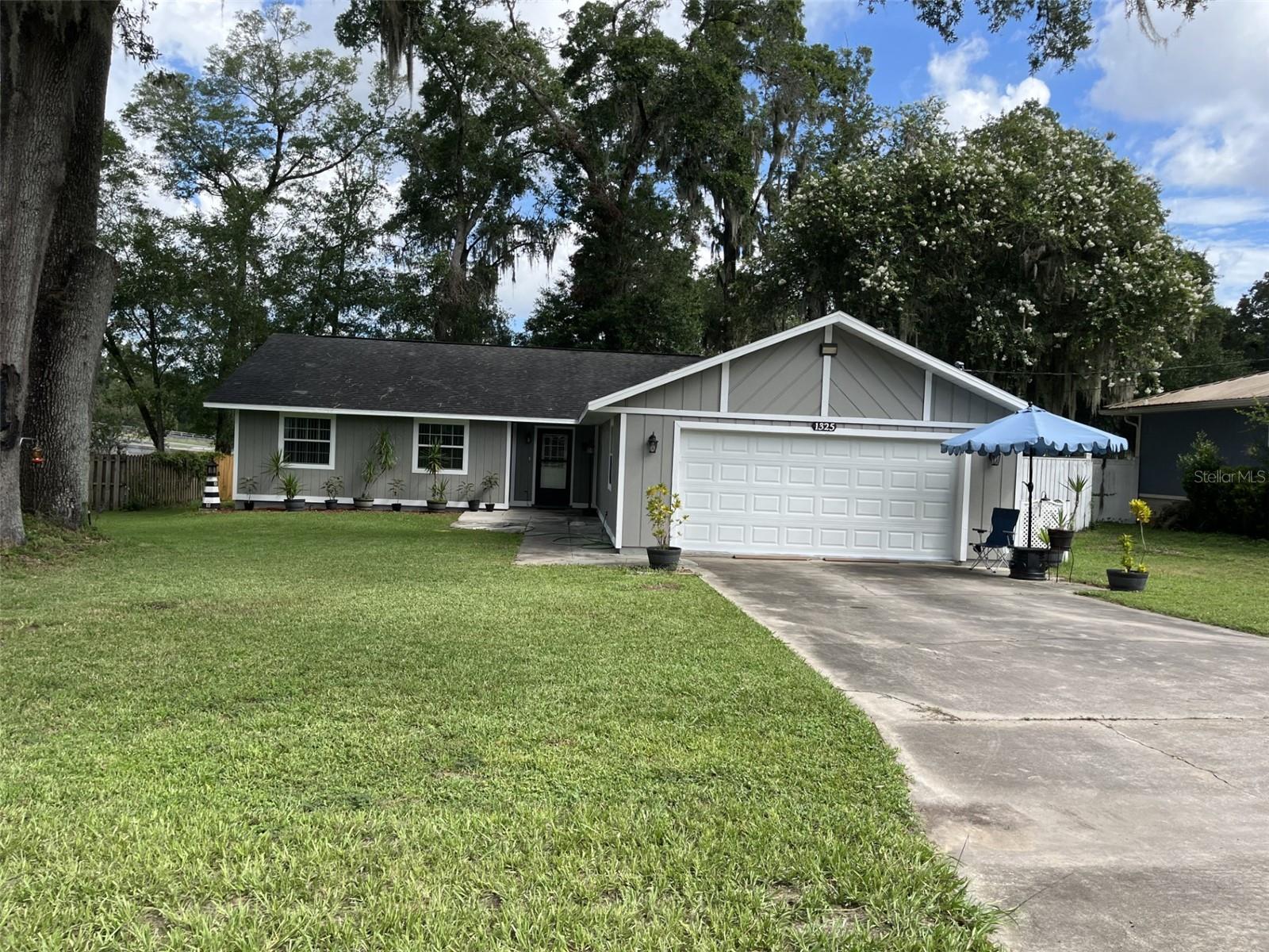 Image 2 of 51 For 1325 32nd Street