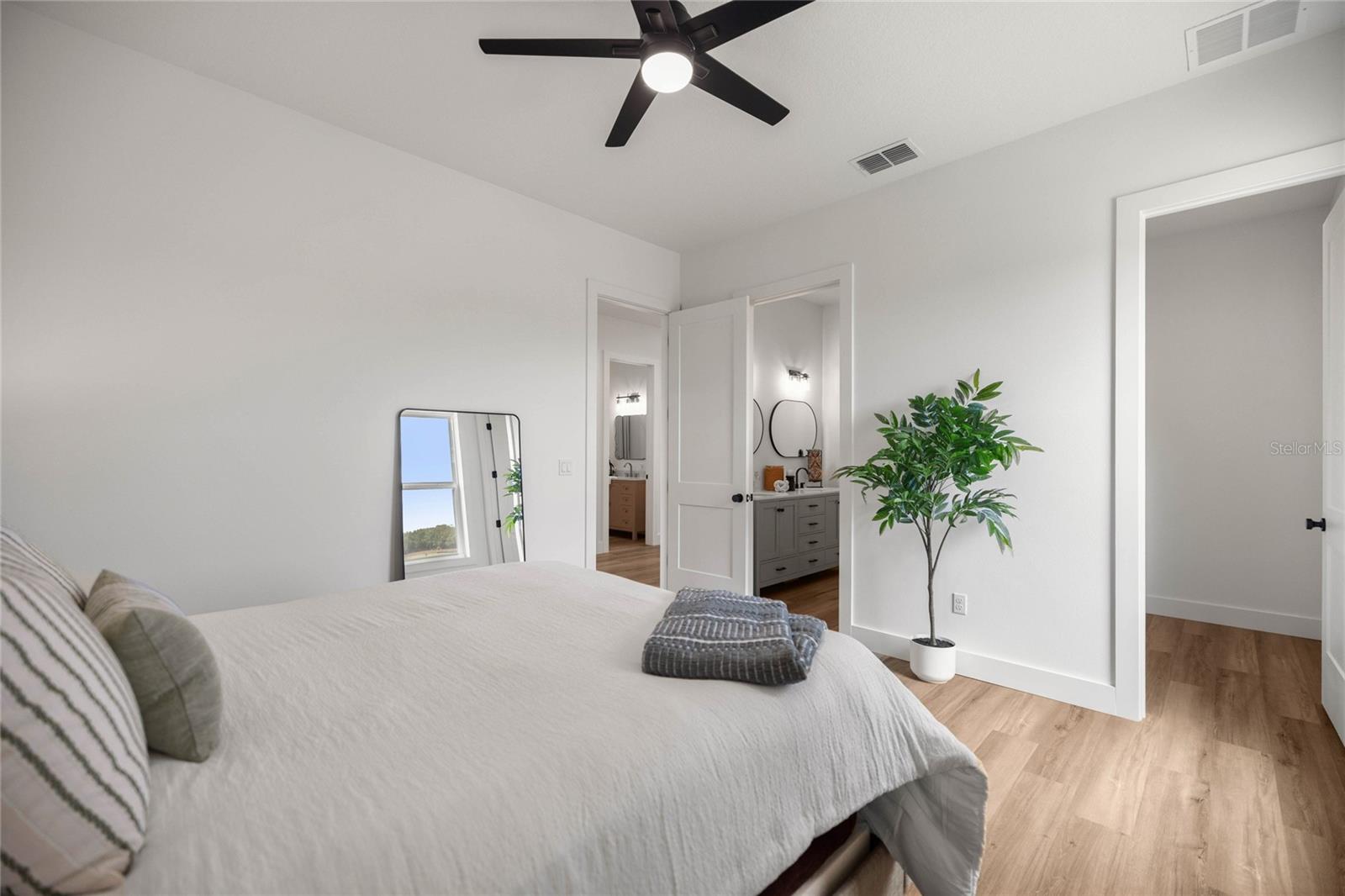 Image 13 of 31 For 2212 Sw 210th Ave