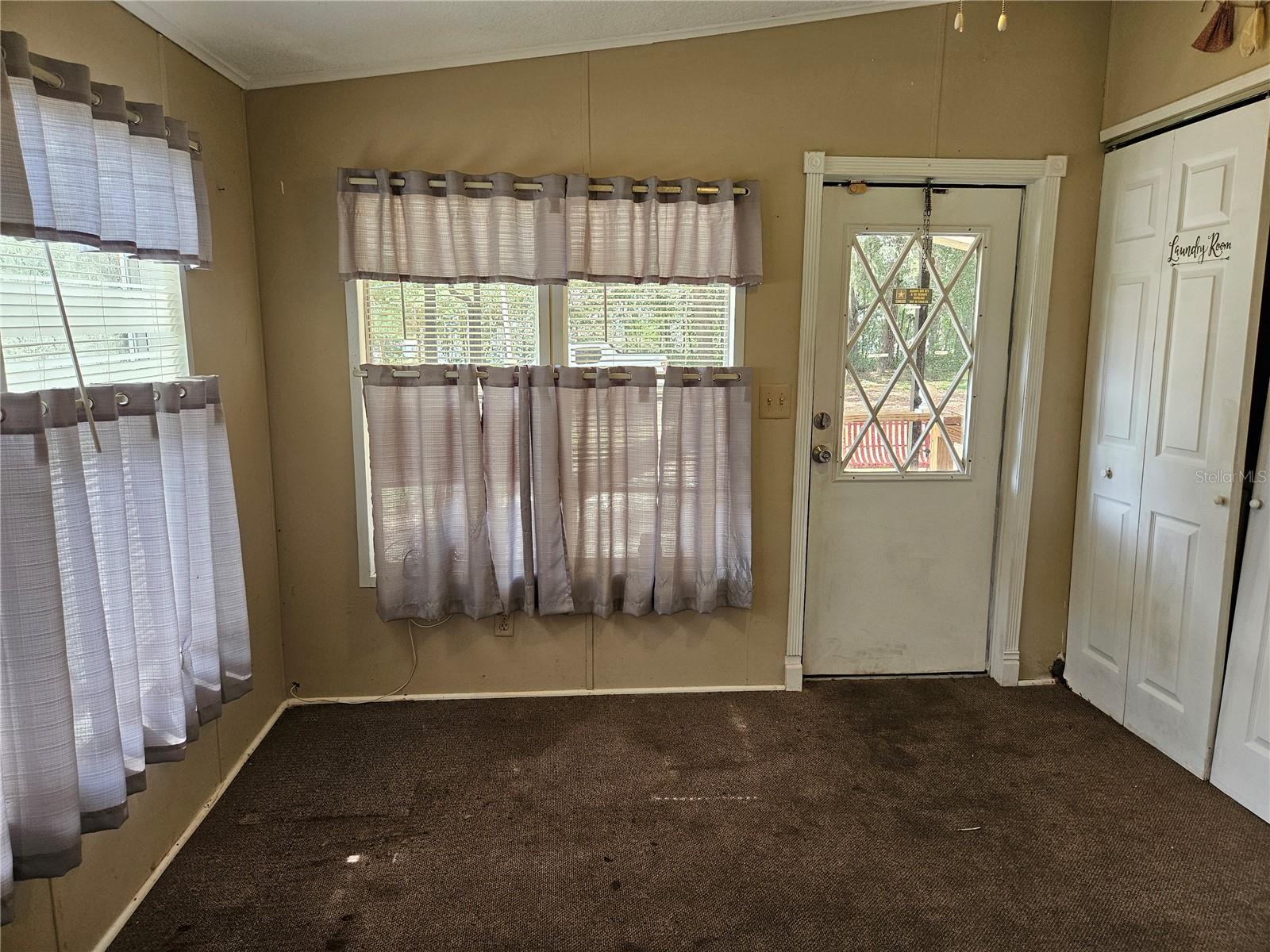 Image 6 of 19 For 10837 110th Court