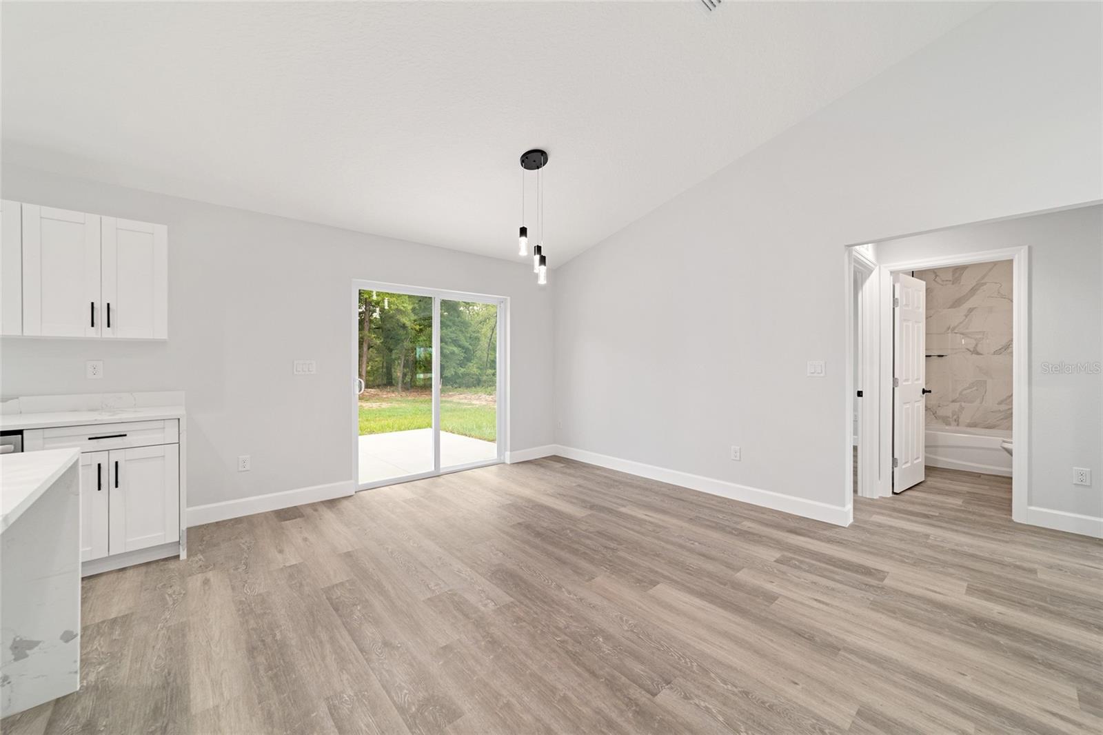 Image 15 of 48 For 13786 113th Lane