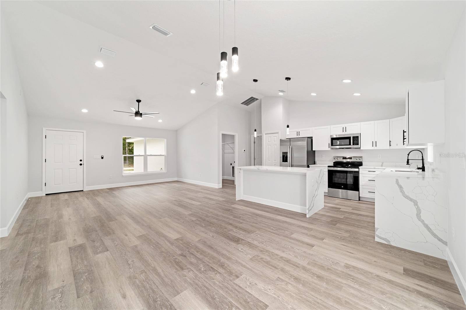 Image 18 of 48 For 13786 113th Lane
