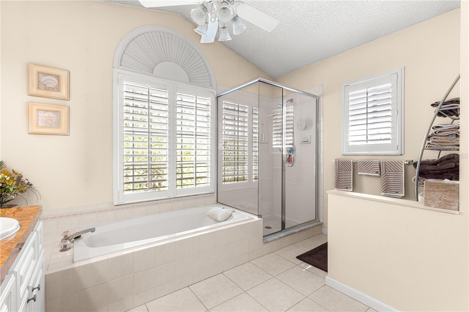 Listing photo id 9 for 5306 19th Place