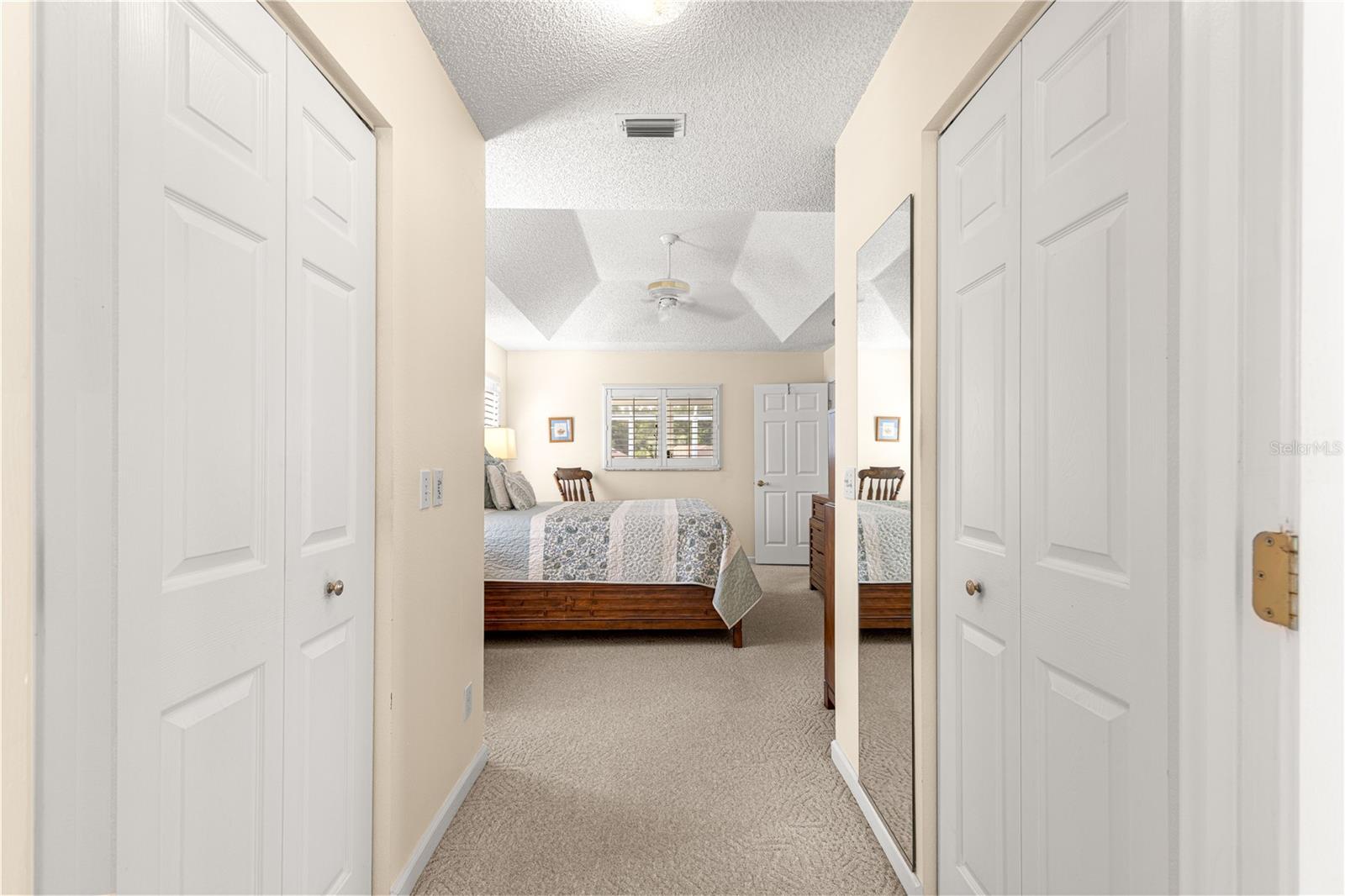 Listing photo id 10 for 5306 19th Place