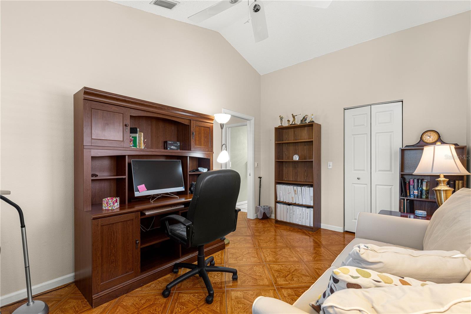 Listing photo id 26 for 5306 19th Place