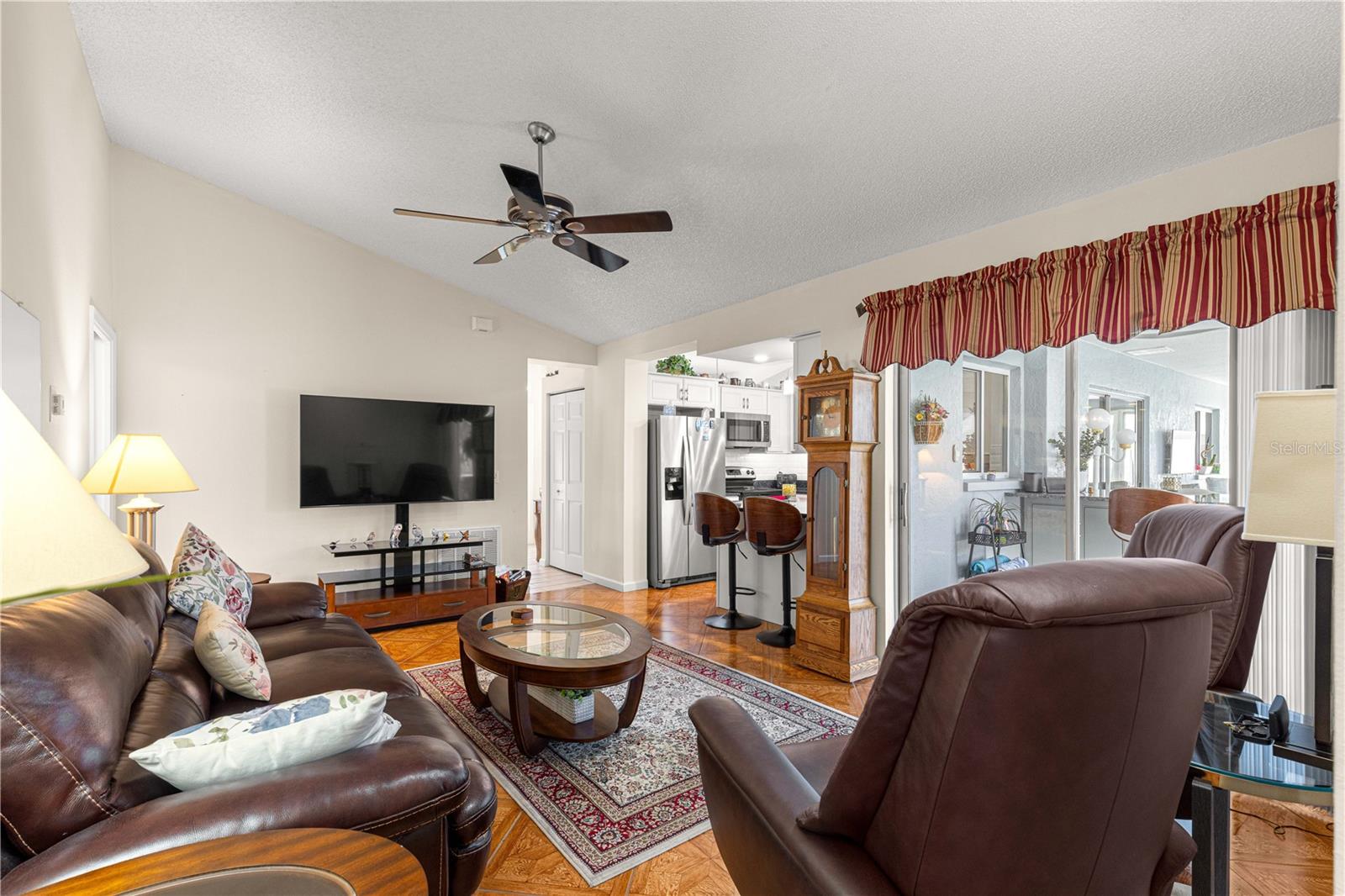 Listing photo id 29 for 5306 19th Place