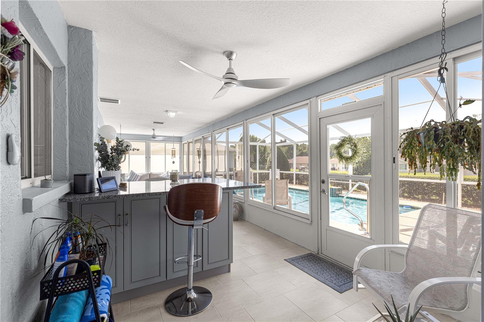 Listing photo id 30 for 5306 19th Place