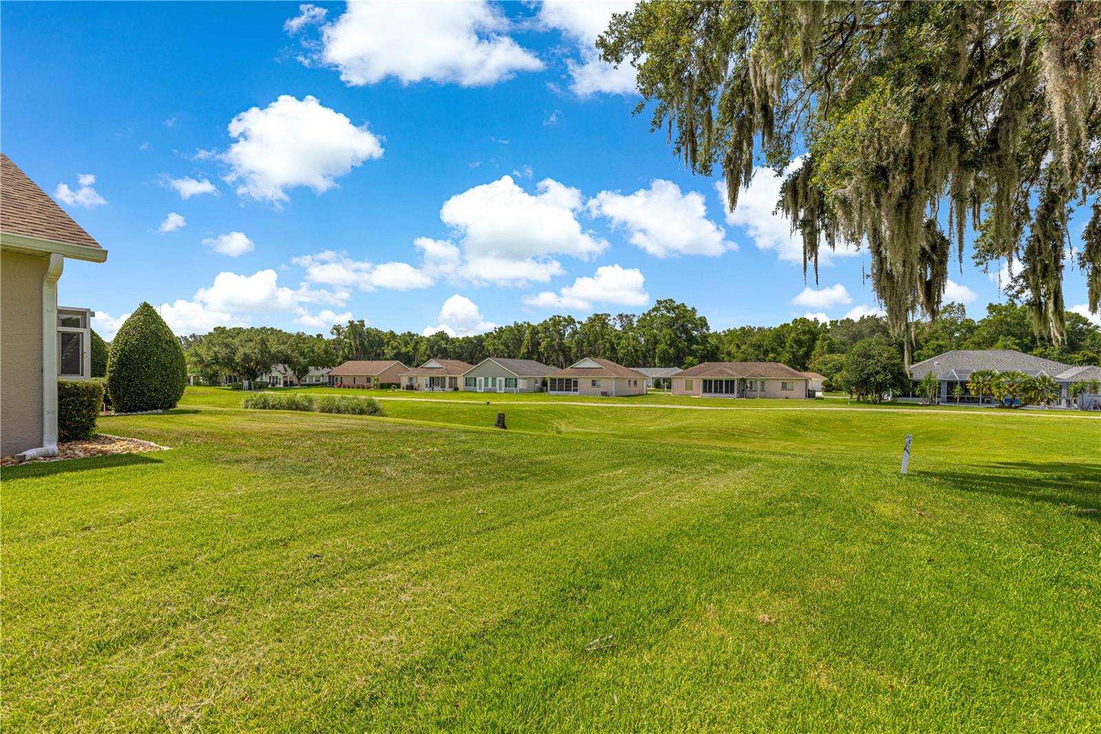 Listing photo id 37 for 5306 19th Place