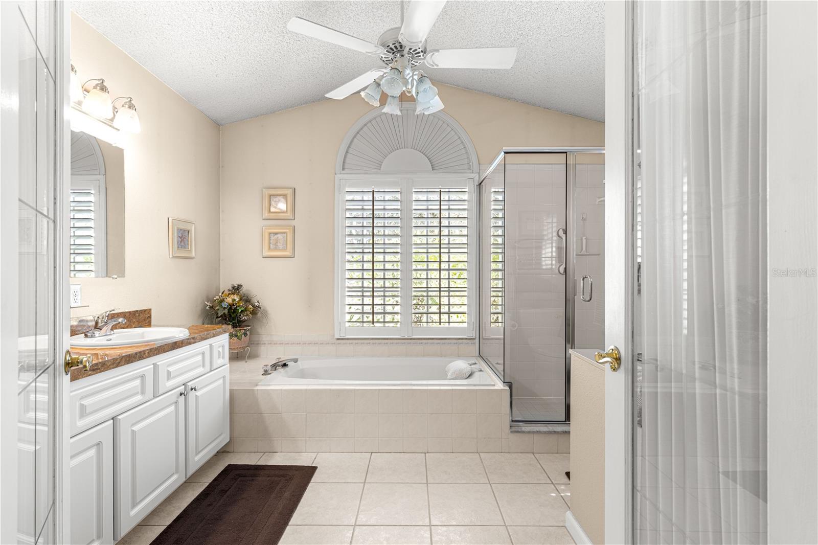 Listing photo id 7 for 5306 19th Place