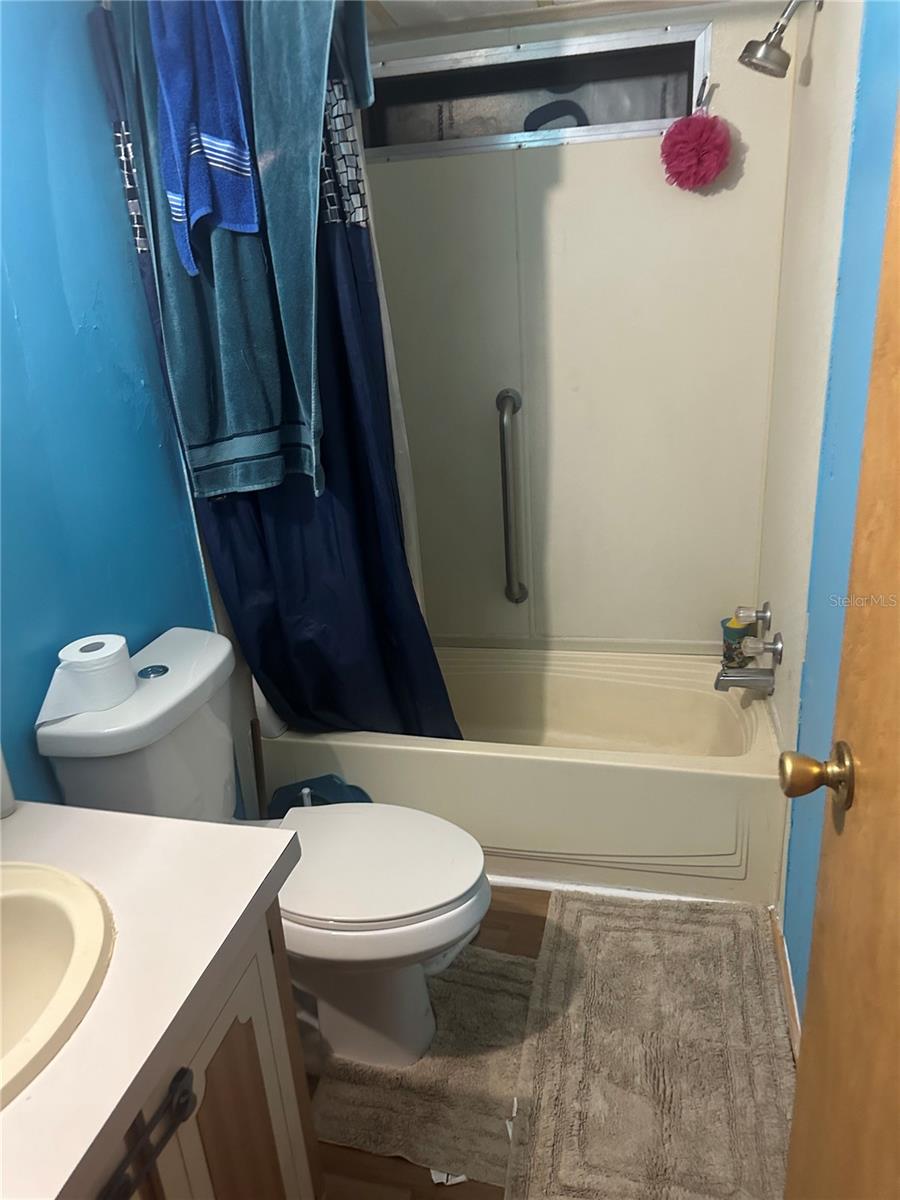 Image 15 of 37 For 9624 161st Street