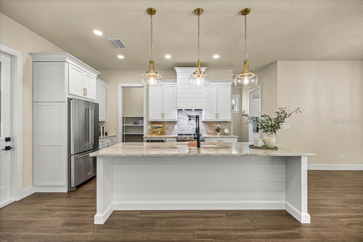 Image 10 of 52 For 2703 48th Avenue