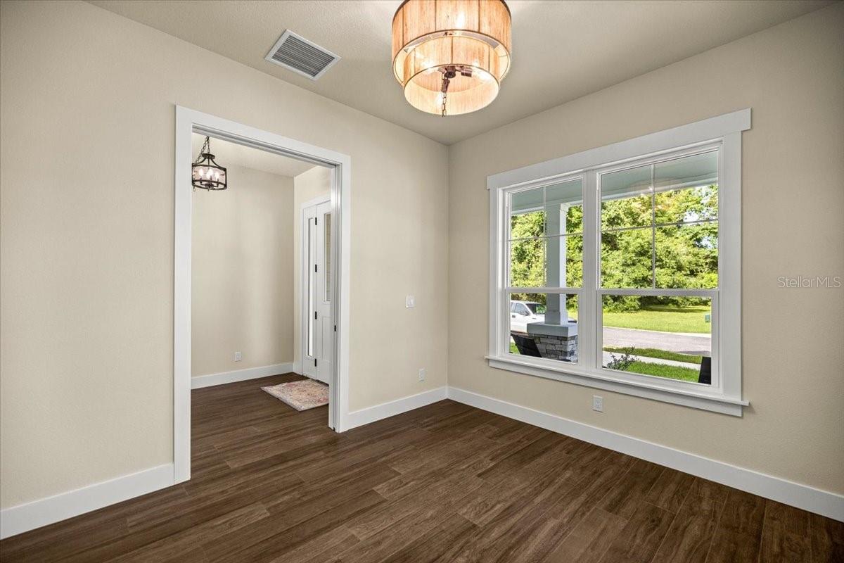 Image 17 of 52 For 2703 48th Avenue