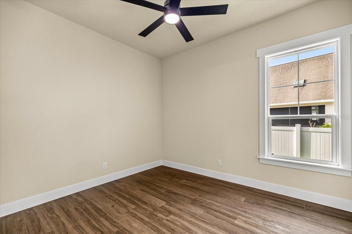 Image 30 of 52 For 2703 48th Avenue