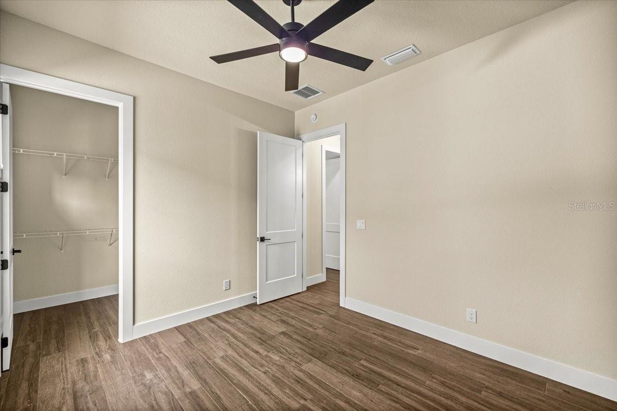 Image 32 of 52 For 2703 48th Avenue