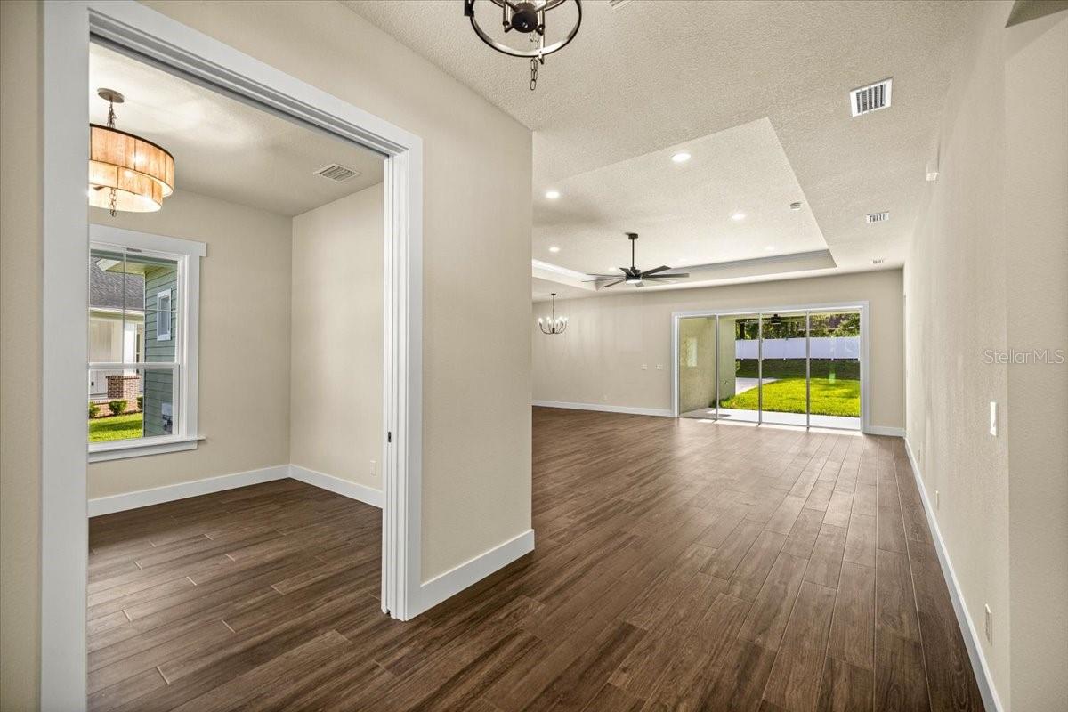 Image 6 of 52 For 2703 48th Avenue