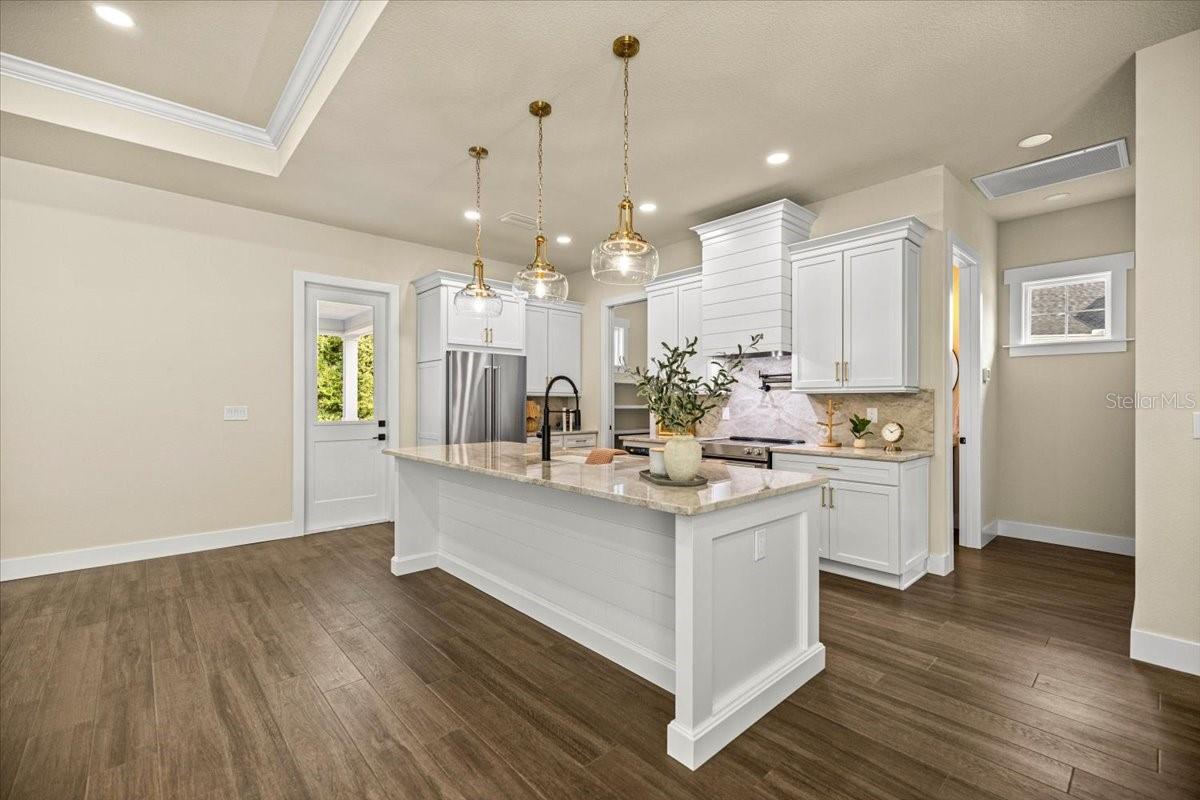 Image 9 of 52 For 2703 48th Avenue