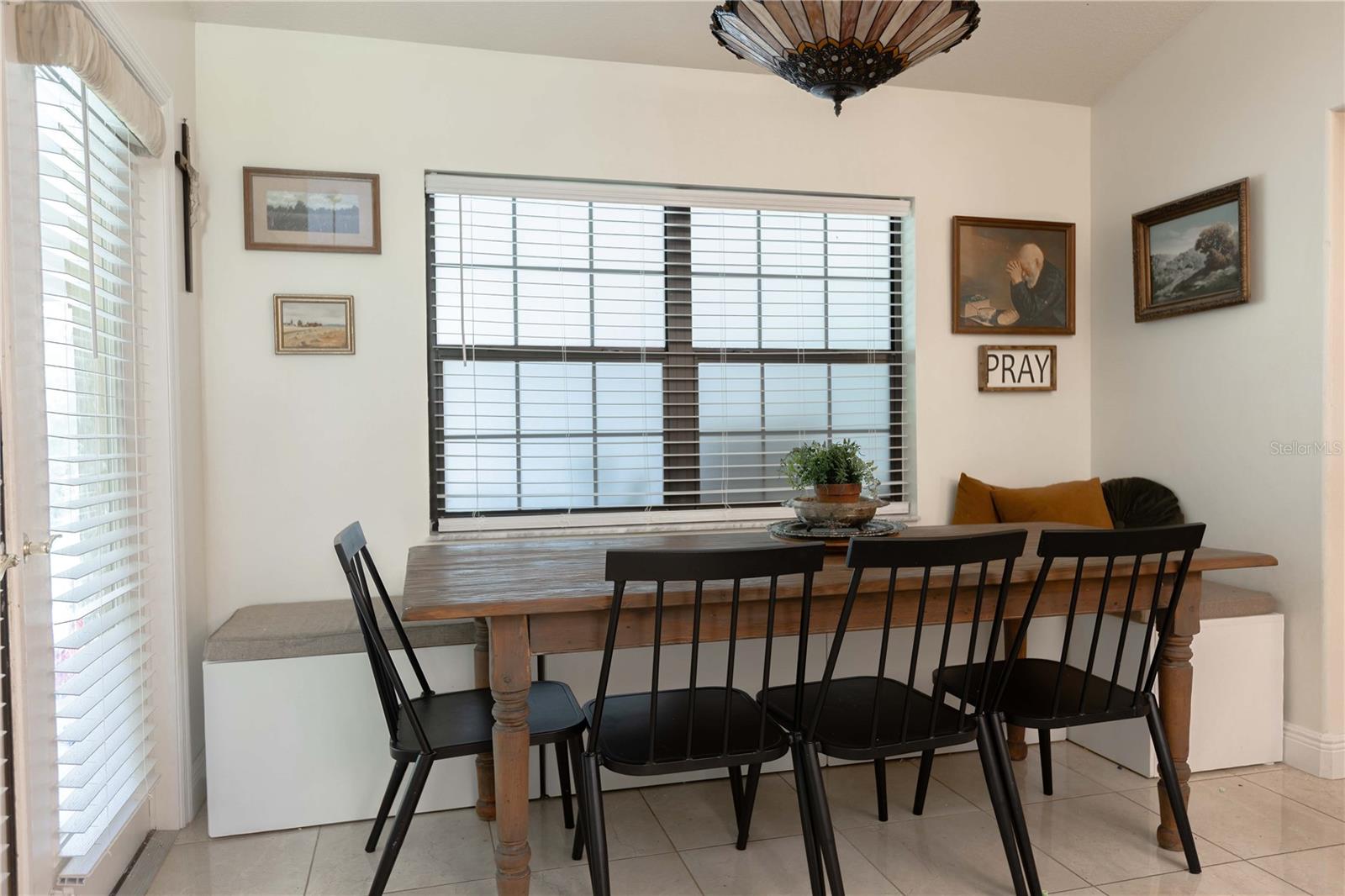 Image 5 of 20 For 1915 40th Place