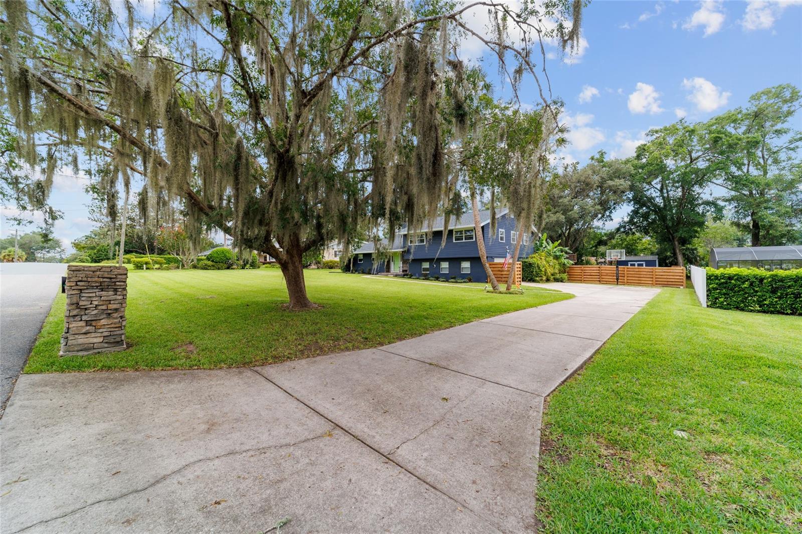 Listing photo id 98 for 1822 12th Street