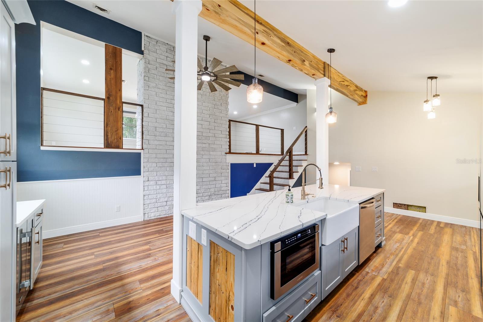 Listing photo id 18 for 1822 12th Street