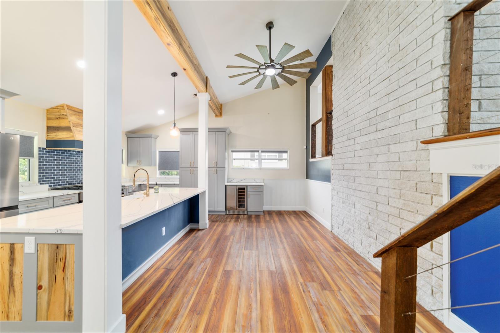 Listing photo id 25 for 1822 12th Street