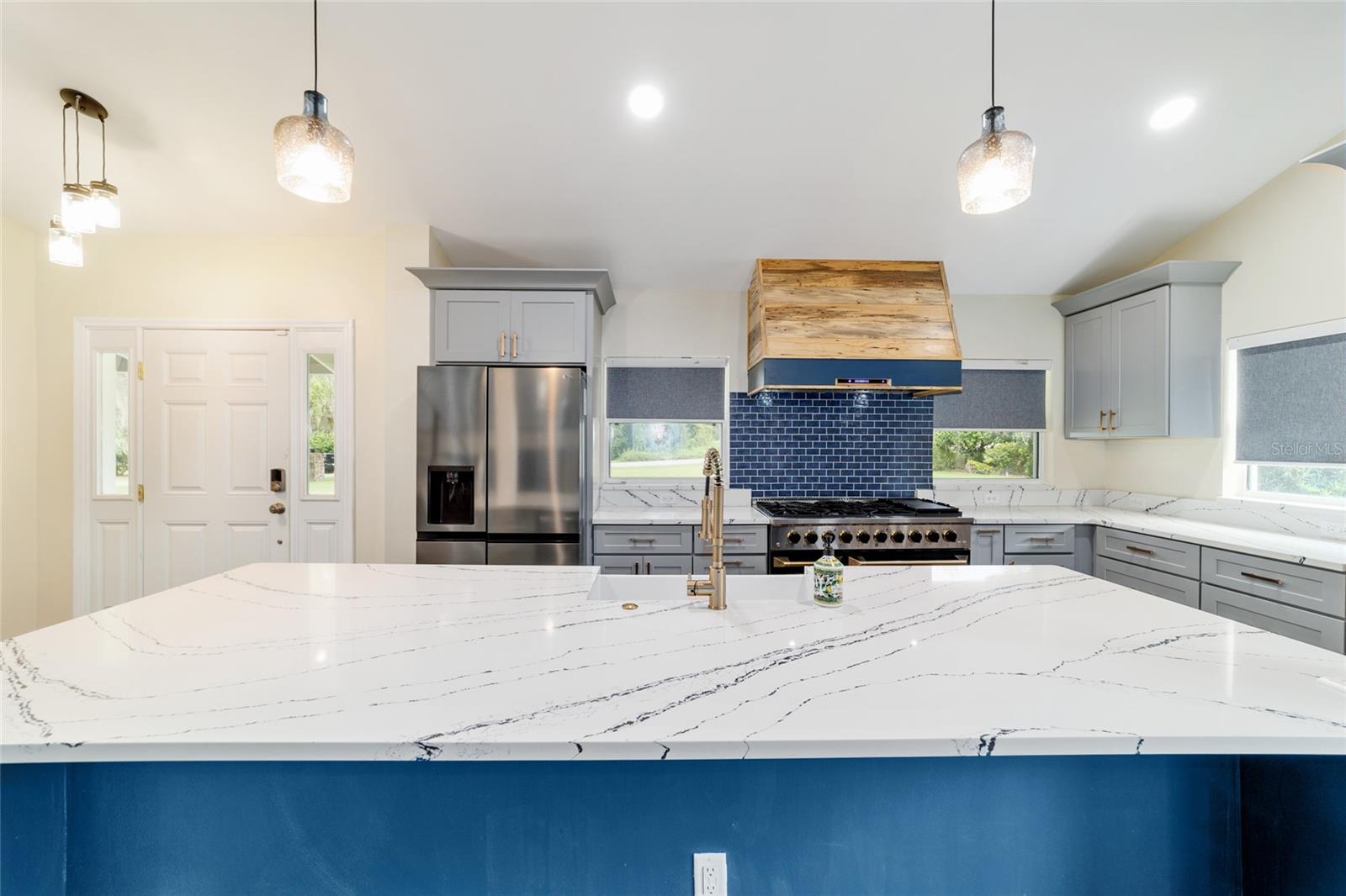 Listing photo id 27 for 1822 12th Street