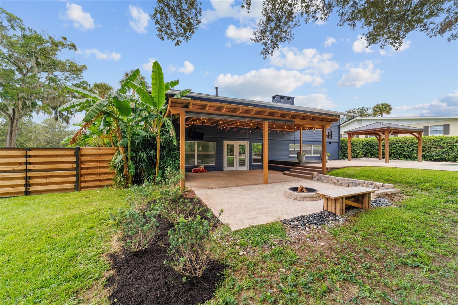 Listing photo id 1 for 1822 12th Street