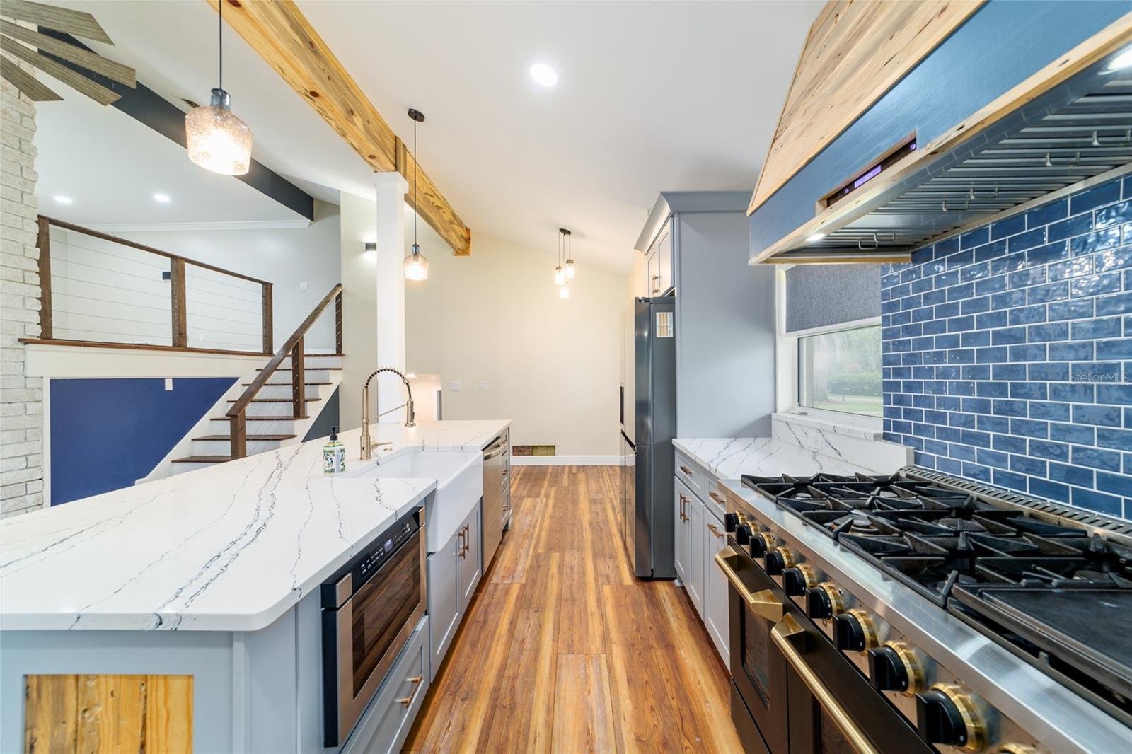 Listing photo id 30 for 1822 12th Street