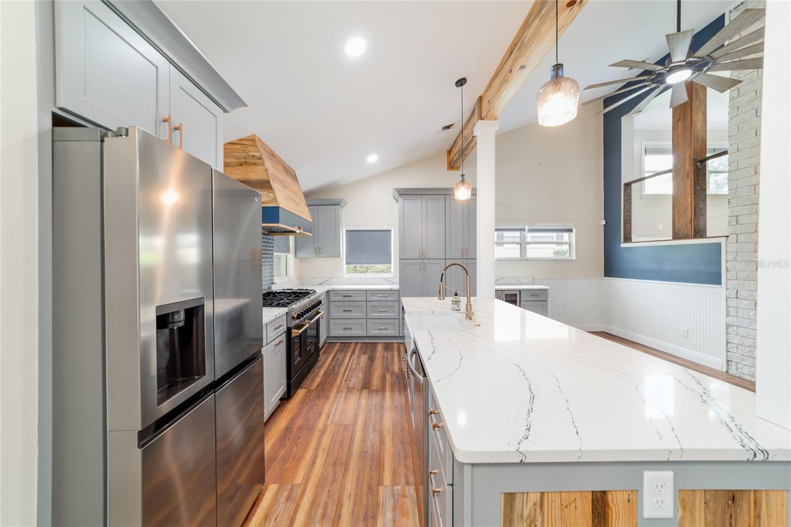 Listing photo id 34 for 1822 12th Street