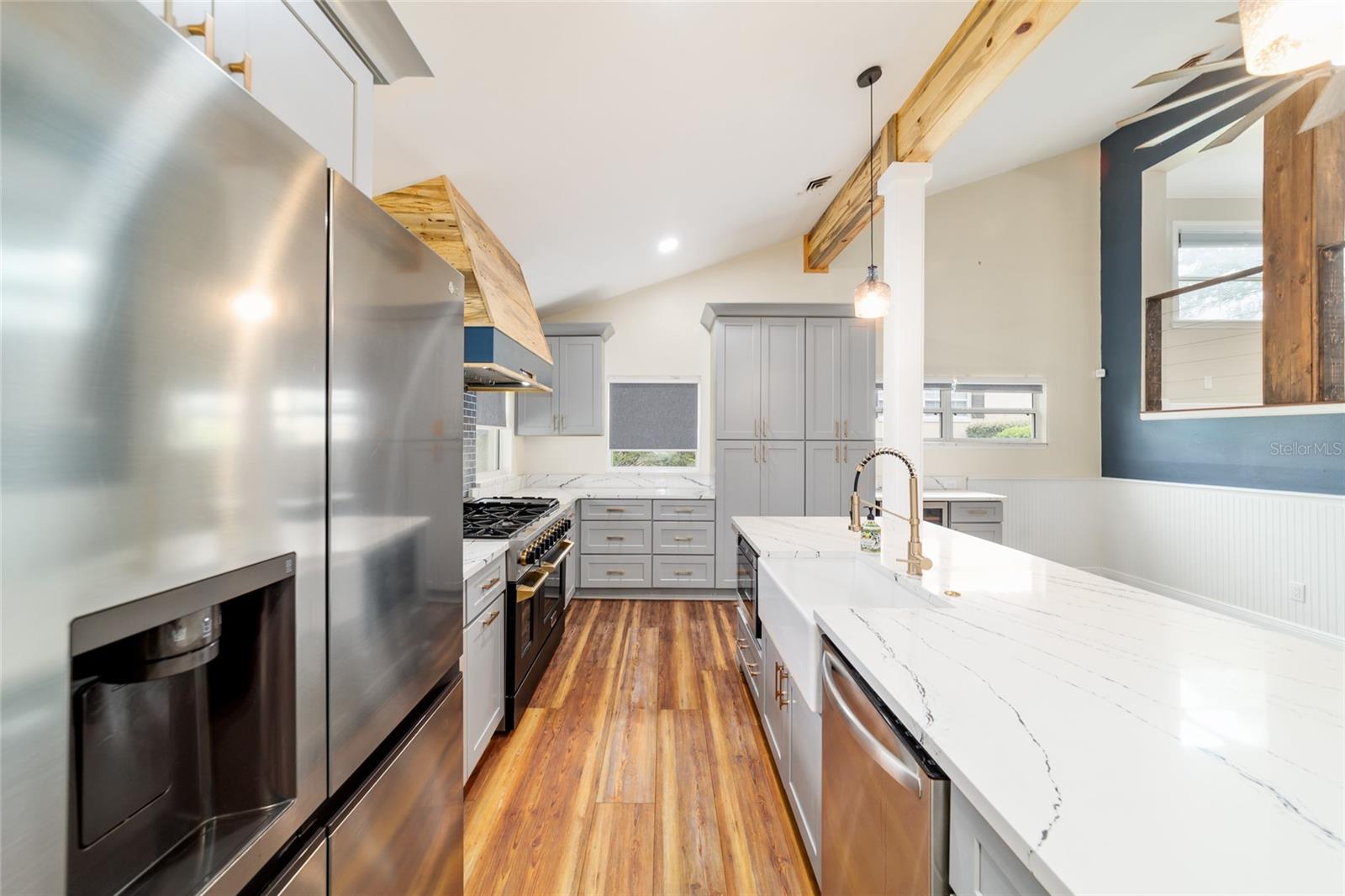 Listing photo id 35 for 1822 12th Street