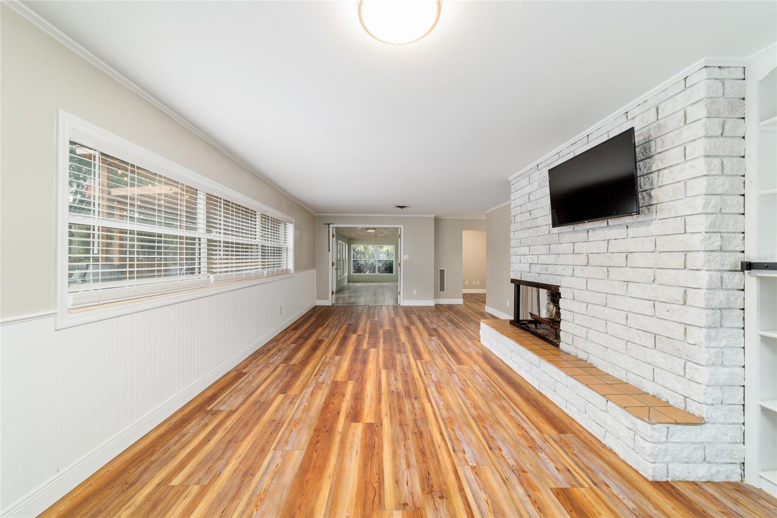 Listing photo id 36 for 1822 12th Street