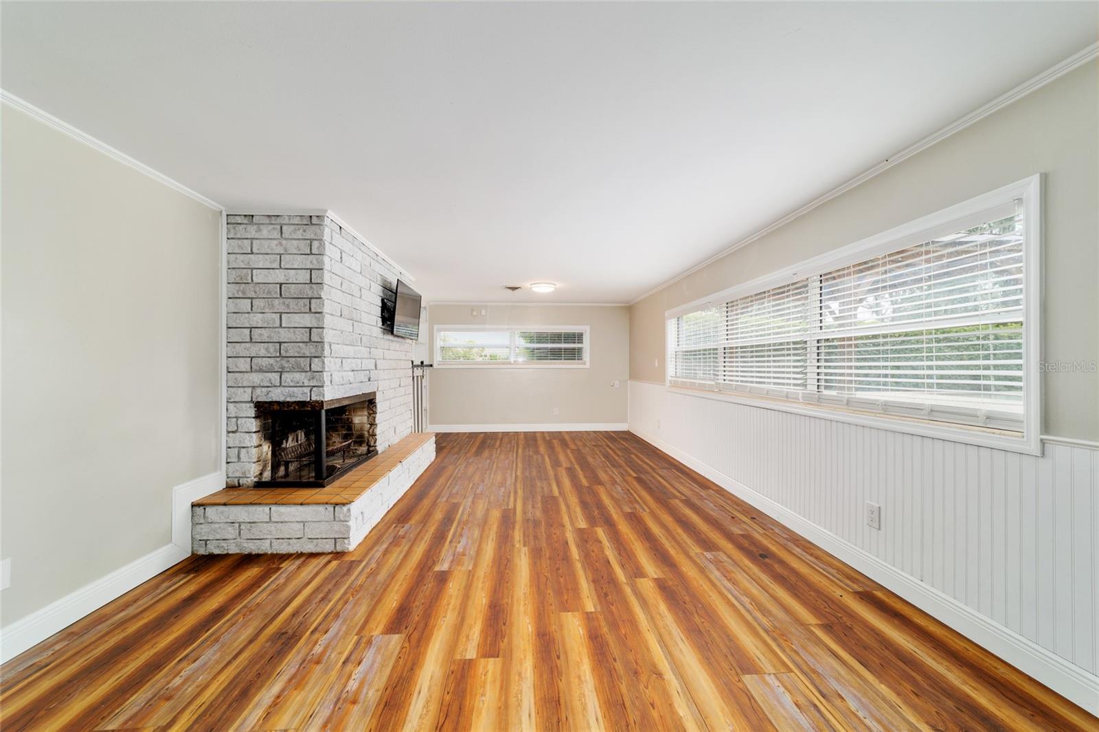 Listing photo id 37 for 1822 12th Street