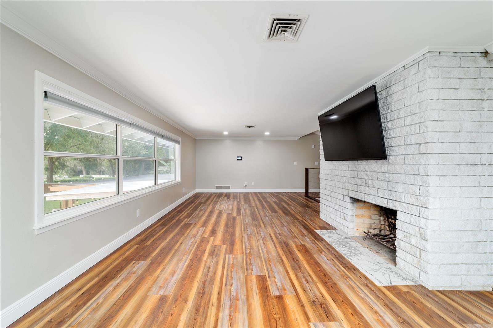 Listing photo id 42 for 1822 12th Street