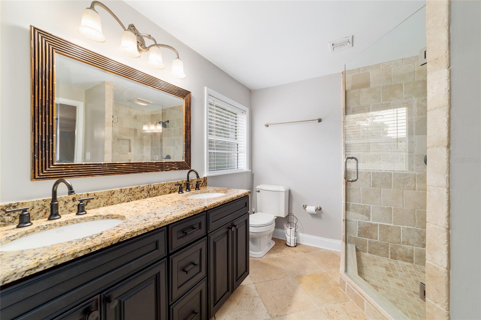 Listing photo id 50 for 1822 12th Street