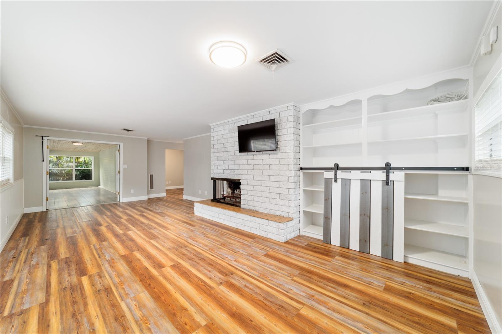 Listing photo id 68 for 1822 12th Street