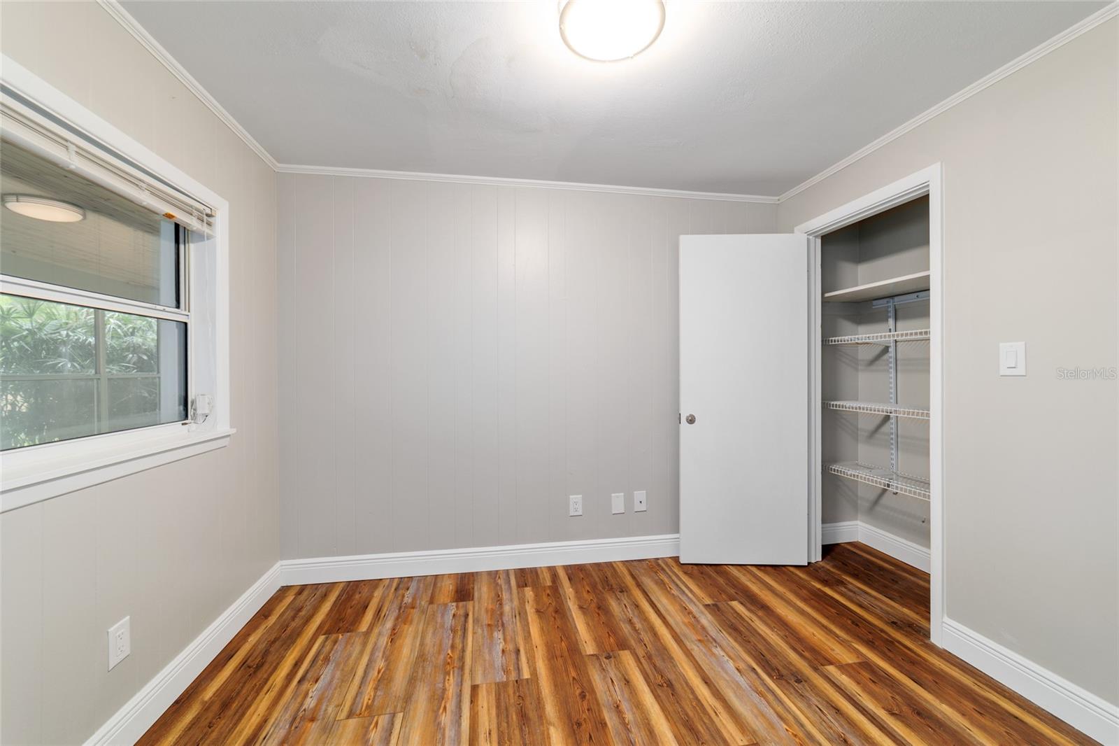 Listing photo id 71 for 1822 12th Street