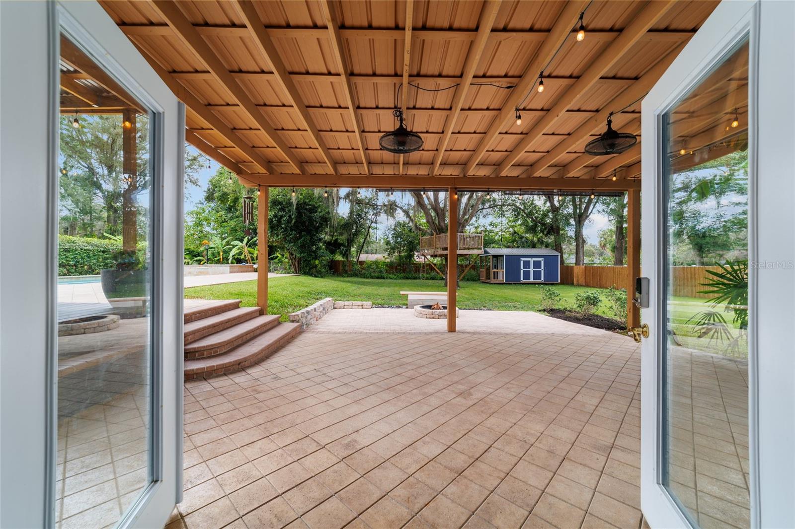 Listing photo id 81 for 1822 12th Street