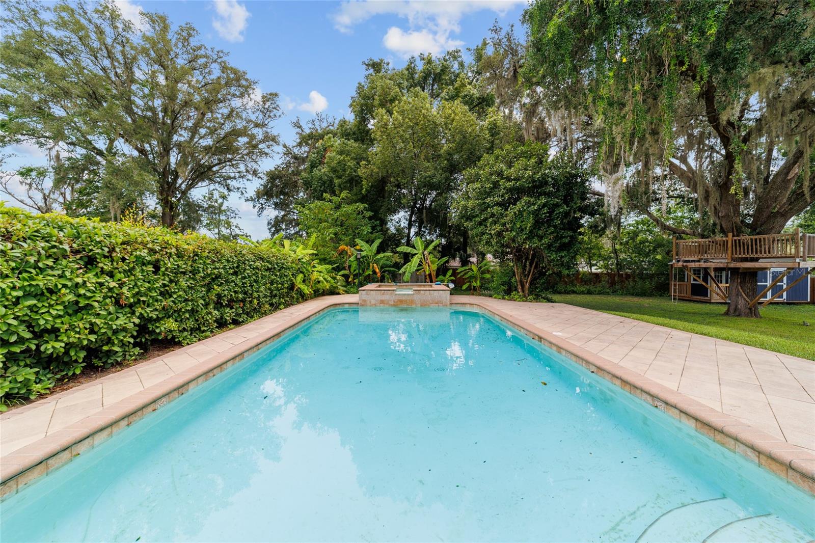 Listing photo id 84 for 1822 12th Street