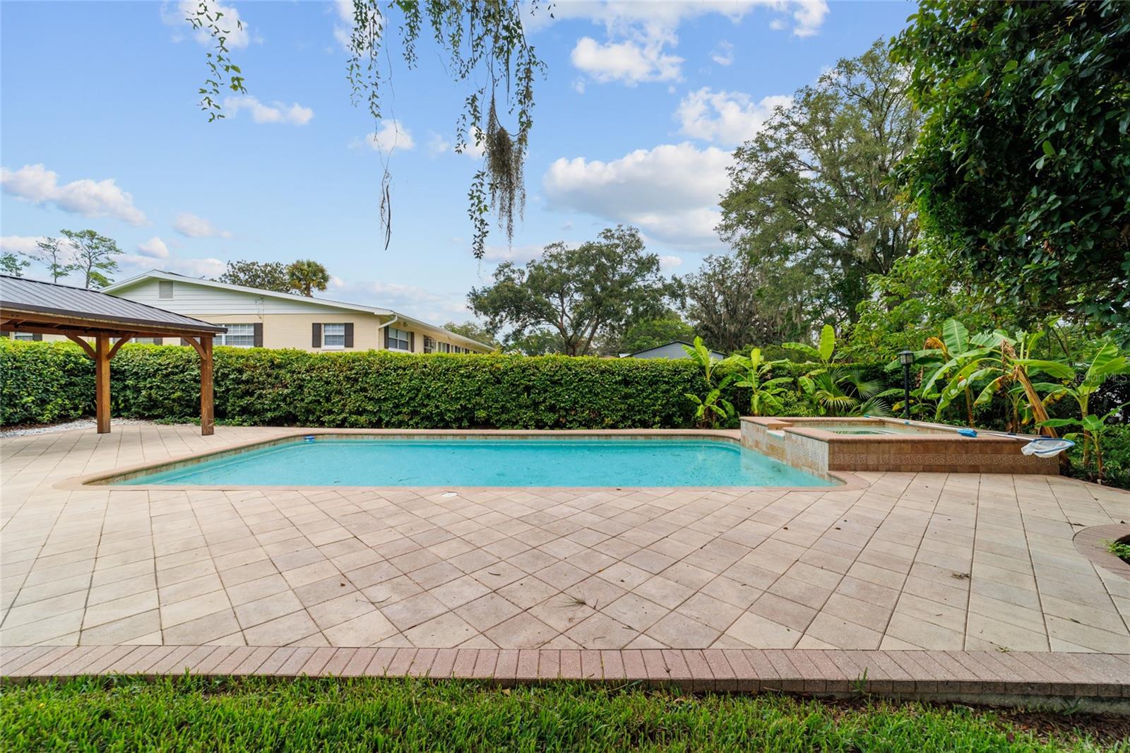 Listing photo id 88 for 1822 12th Street