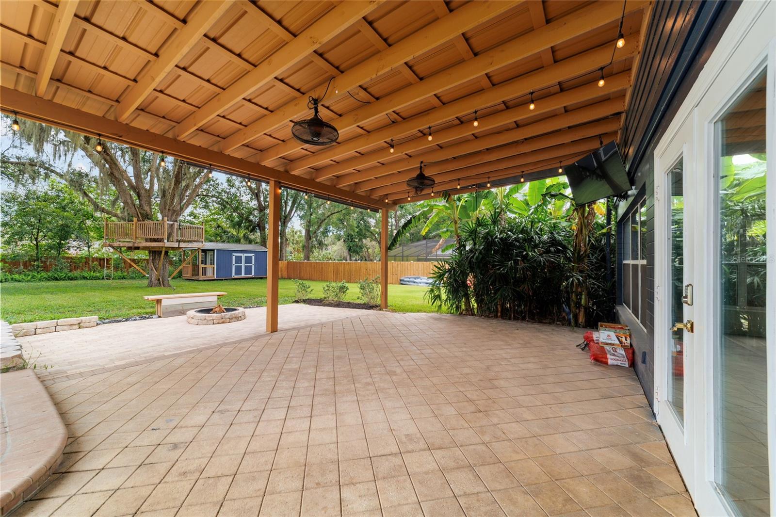 Listing photo id 91 for 1822 12th Street
