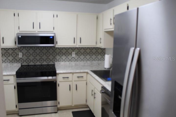 Image 31 of 46 For 2701 10th Street 202